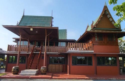 Bang Len Resort | Discover Comfort at ณ ลำพญา with Family-Friendly Amenities