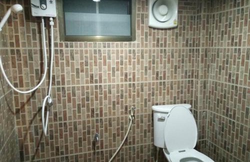 Mueang Nga House | Exceptional Stay at ต้งโฮมหละปูน with Breakfast Included