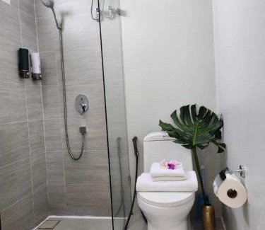 Kram Apartment | Beachfront Bliss at Mantra Condo Rayong with Pool & Breakfast