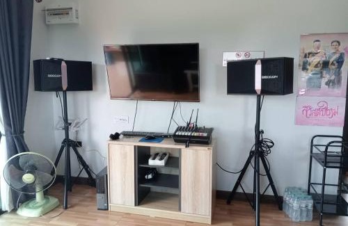 Nan Villa | Idyllic บ้านกลางนาพูลวิลล่า: 9/10 Rated, Pet-Friendly Stay