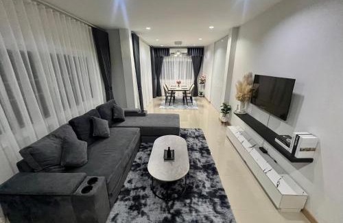 Hang Dong Villa | บ้านคหบดี