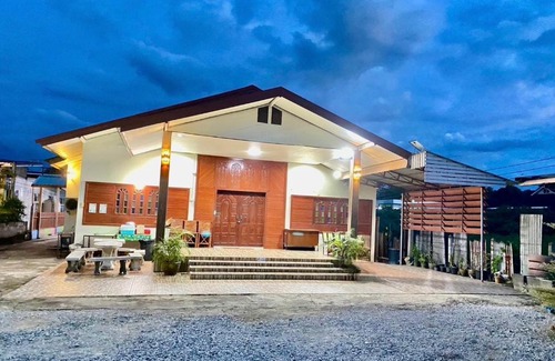 Chiang Khan House | Welcoming BaanKhunTong ChiangKhan: Family-Friendly Escape