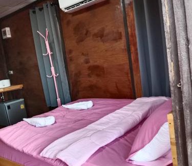 Khuan Khanun House | Relax at บ้านทุ่งโฮมสเตย์: Family-Friendly Retreat