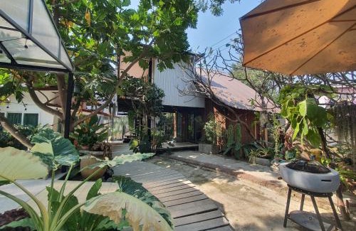 Sena House | Discover Comfort at บ้านนกฮูกอิงไม้ อิงมัจฉา with Pool