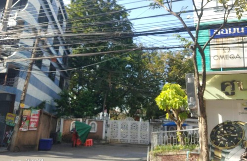 Bangkok Noi Apartment | Discover Comfort at Baan Pinklao 17 - Pet & Child Friendly