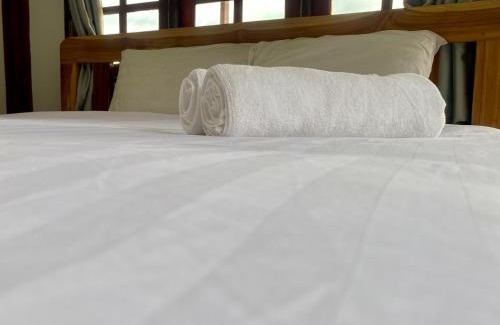 Khanong Phra House | Family-Friendly Baan Ponthoranee Resort in Khao Yai