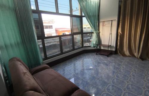 Chiang Khan House | Enjoy Family-Friendly Comfort at บ้านพรศรี Homestay