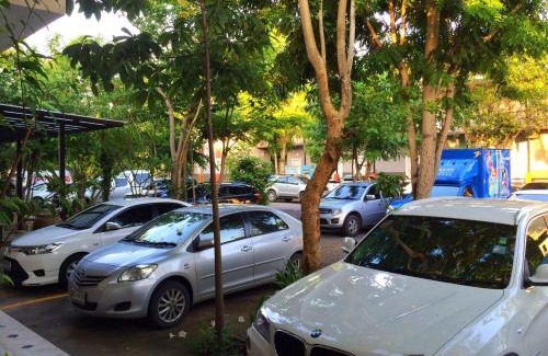 Saraburi Hotel | Discover บ้านพระจันทร์ รีสอร์ท: Family-Friendly Getaway