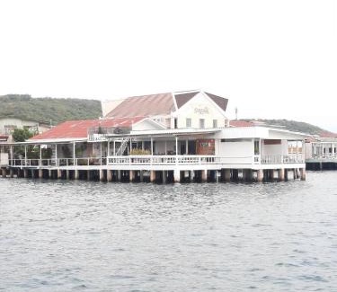 Koh Lan Bed & Breakfast | Relax at บ้านฟ้าใส รีสอร์ท, เกาะล้าน - Guest Rated 8.5/10