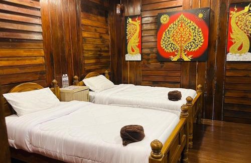 Chiang Dao District House | Experience Comfort at บ้านระเบียงน้ำ แม่แมะ with Breakfast