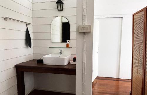 Nakhon Chai Si Bed & Breakfast | Discover Family-Friendly Comfort at Baan Rak Hotel