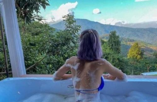 Mae Rim Cabin | Discover Comfort at Baan Lychee Homestay with Hot Tub