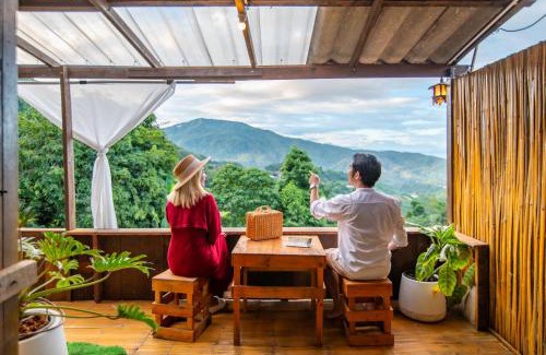 Mae Rim Cabin | Discover Comfort at Baan Lychee Homestay with Hot Tub