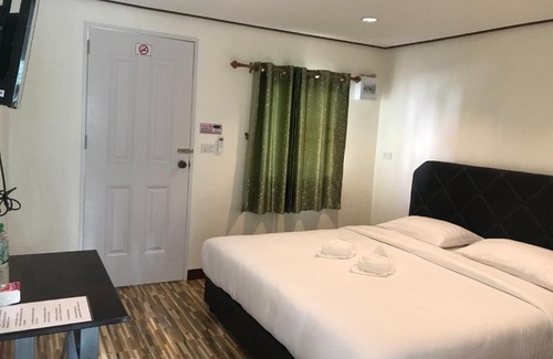Sila House | Cozy Stay at Baan Wira with Delicious Breakfast Included