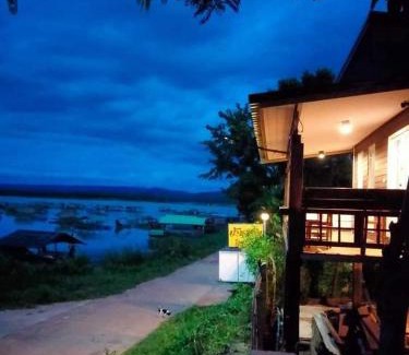 Wang Sam Mo House | Relaxing Riverside Retreat in Udonthani for Families & Pets