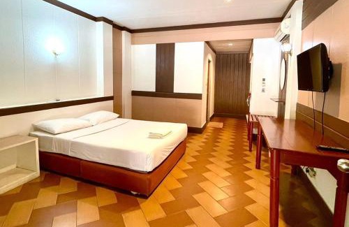 Nakhon Sawan Hotel | Family-Friendly Stay at บ้านสวนรีสอร์ท นครสวรรค์
