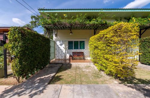 Nong Nam Daeng Resort | Discover Relaxation at บ้านสวนวารินทร์ รีสอร์ท