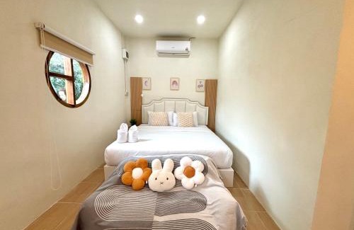 Chiang Khan Cabin | Ocean Garden Home: Rated 10/10, Family & Pet Friendly