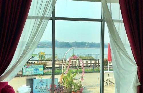 Chiang Khan House | Tranquil Stay at บ้านสายน้ำ by the Mekong River