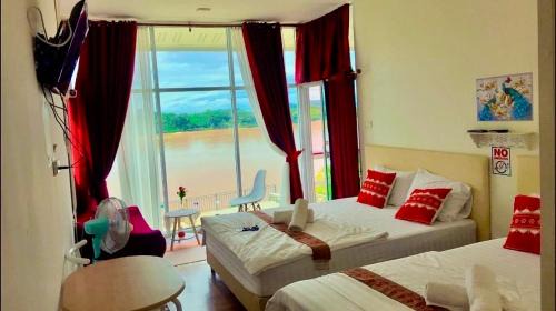Chiang Khan House | Tranquil Stay at บ้านสายน้ำ by the Mekong River
