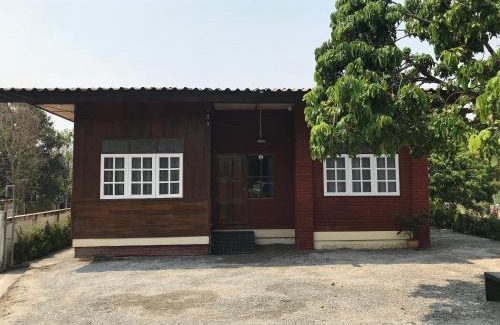 Chom Thong House | Family-Friendly Retreat at บ้านสุขใจ (Ban Suk Jai)