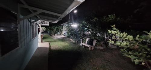 Tha Muang House | บ้านสีเขียว การ์เด้นท์ โฮมสเตย์