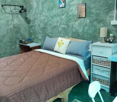 San Sai House | Pet-Friendly Aungkab Homestay: Family-Approved Getaway