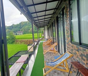 Pua Hotel | Discover บ้านฮิมนาปัวรีสอร์ท: Family-Friendly Retreat