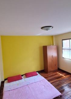 Thung Yai House | Inviting Home Stay at บ้านเขียมเลียบคลอง for Families & Pets