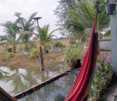 Chaloem Phra Kiat Apartment | Child-Friendly Retreat at บ้านเช่า - Your Perfect Getaway