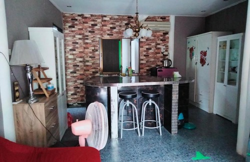 Chaloem Phra Kiat Apartment | Child-Friendly Retreat at บ้านเช่า - Your Perfect Getaway