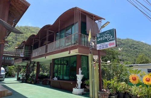 Nong Nam Daeng House | Discover บ้านเพชรพวงเขาใหญ่: Family-Friendly Retreat