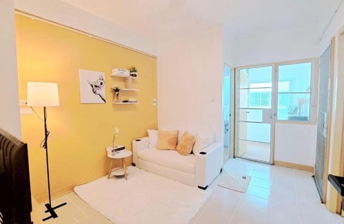 Nong Chom Apartment | Family-Friendly Retreat at บ้านเอื้ออาทรสันผีเสื้อ