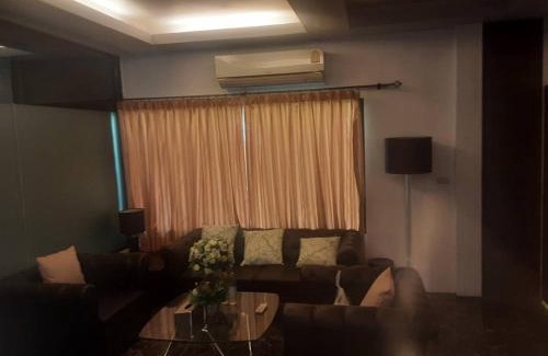 Nakhon Sawan Resort | Family-Friendly Stay at บ้านเฮารีสอร์ท Resort