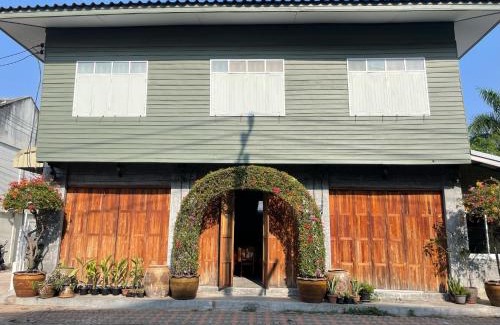 Prakhon Chai Bed & Breakfast | Cozy Family Stay at Casa Dolce Casa, Prakhon Chai