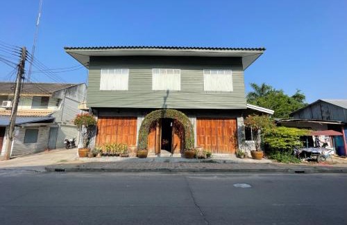 Prakhon Chai Bed & Breakfast | Cozy Family Stay at Casa Dolce Casa, Prakhon Chai