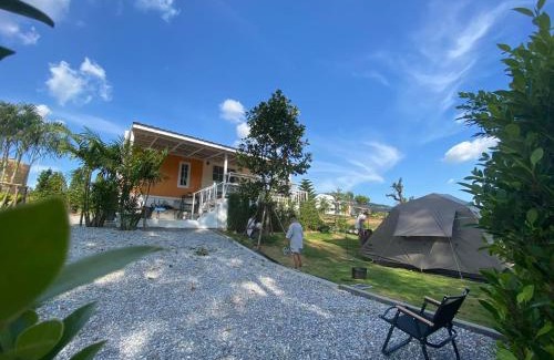 Wang Nam Khiao House | Enjoy Family-Friendly Stays at บ้านไร่ฟ้าสวย Hotel