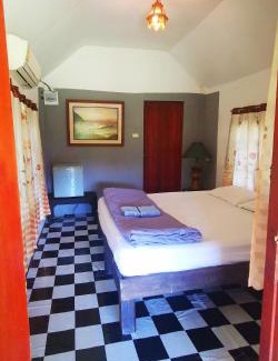Pai House | Discover Pai Sam Mok: A Budget-Friendly Family Retreat