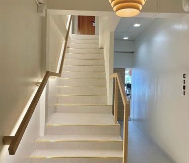 Thap Put Hotel | ปิกรพลอย บูทีค โฮเทล PIKORNPLOY Boutique Hotel