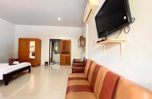 Khlong Thom Resort | Family-Friendly Getaway at พิณทอง รีสอร์ท - Rated 8.7/10