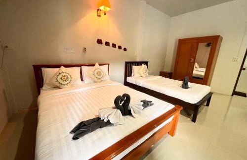 Khlong Thom Resort | Family-Friendly Getaway at พิณทอง รีสอร์ท - Rated 8.7/10