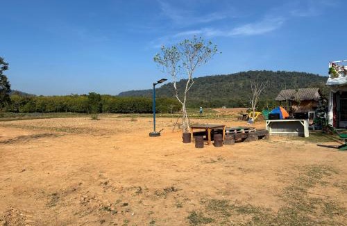 Thai Samakkhi House | Delightful Farm Stay with Pet and Child-Friendly Amenities