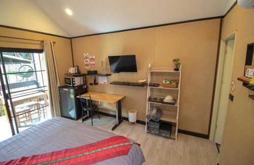 Chom Thong Cabin | Discover the Comfort of ฟินอินดอย - Child Friendly Stay