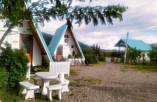 Pua House | Relax at Phu Kha View Homestay with Family-Friendly Dining