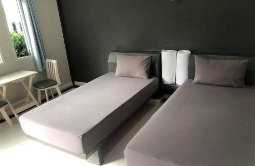 Bang Saphan Hotel | Family-Friendly Stay at ภูรักษ์รีสอร์ท บ้านกรูด