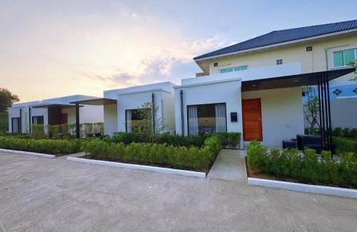 Khlong Lan Phatthana Resort | Discover มนต์จันทรา เฮ้าส์: Guest Rated 10/10 Stay