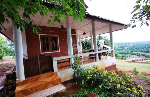 Mae Chaem House | Explore the Allure of มนต์เมืองแจ่ม - Family-Friendly Retreat