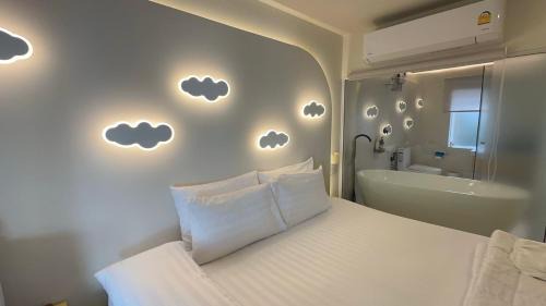 Khlong Kha Chen Hotel | Minimalist Hotel: Guest Rated 9.3 & Child Friendly Stay