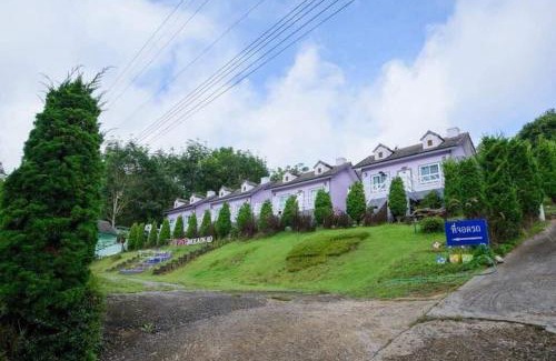 Sado Phong House | Yipsee Resort: A Family-Friendly Getaway for All