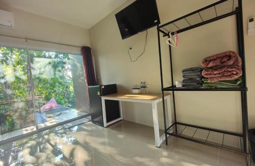 Ban Pa Yang Hotel | Rimtharn River Place: Family-Friendly Retreat Awaits